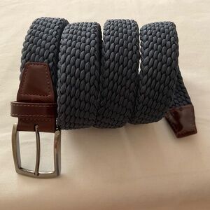 Johnston & Murphy Navy Blue Woven Stretch Genuine Leather Trim Mens Belt Size 42